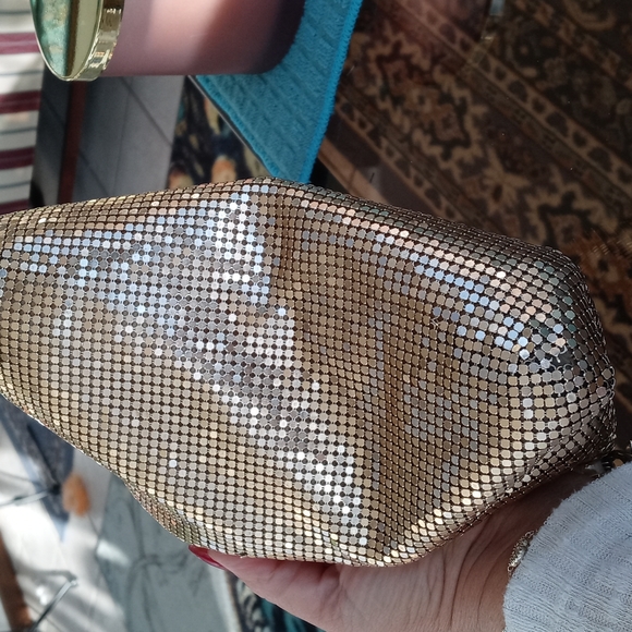 Guess Mesh Cosmetic Case - Picture 12 of 12